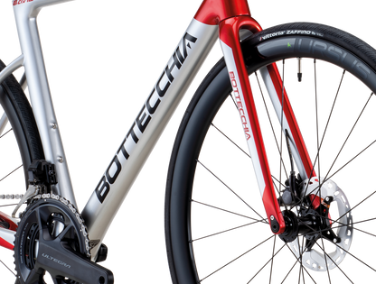 8AVIO ULTIMATE Shimano 105 DI2 SPECIAL EDITION